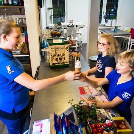 Veluwe Safarilodge אתר קמפינג אמסט
