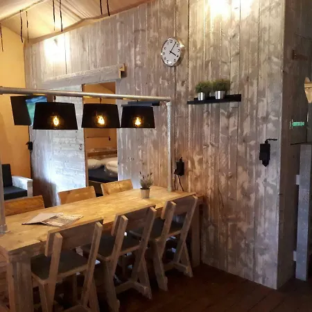Veluwe Safarilodge * אמסט